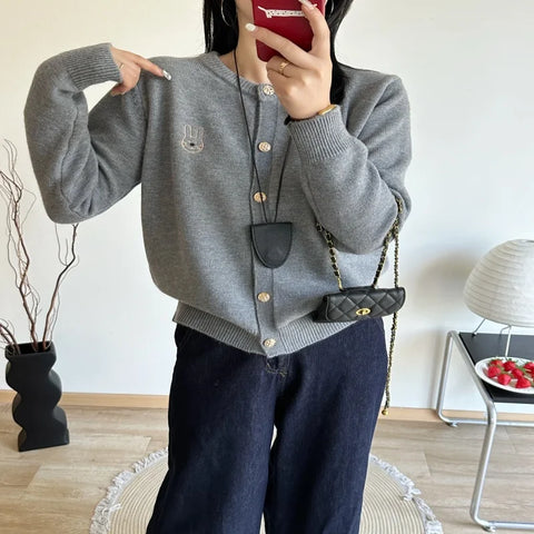 round neck cashmere sweater