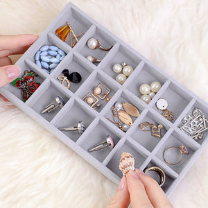 Portable Velvet Jewelry box