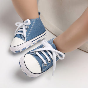 Canvas Classic Sneakers