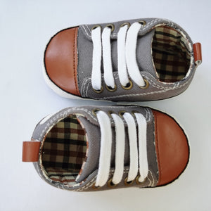 Canvas Classic Sneakers