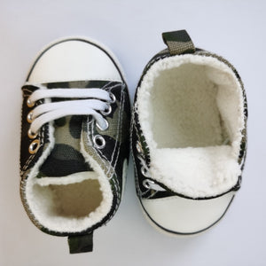 Canvas Classic Sneakers