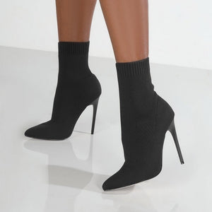 Elastic Boots