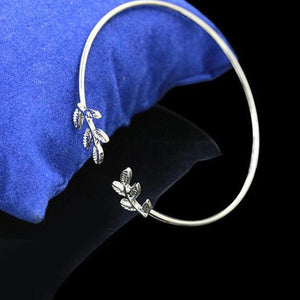 Simple Leaf Bracelets