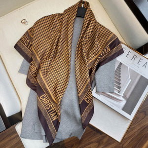 Lady Scarve