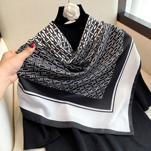 Lady Scarve